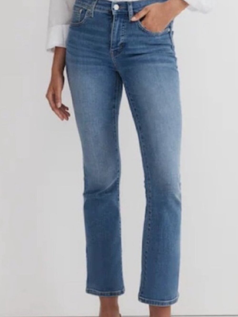 Madewell Mid-Rise Kick Out Jeans Blue Medium Wash (29) NWOT!